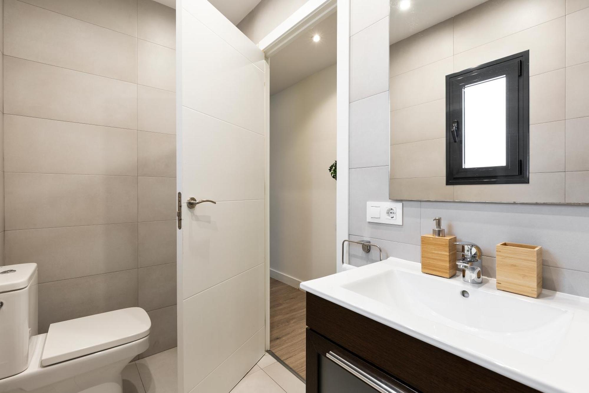 Modern Catalan Apartments By Olala Homes L'Hospitalet de Llobregat Exterior photo